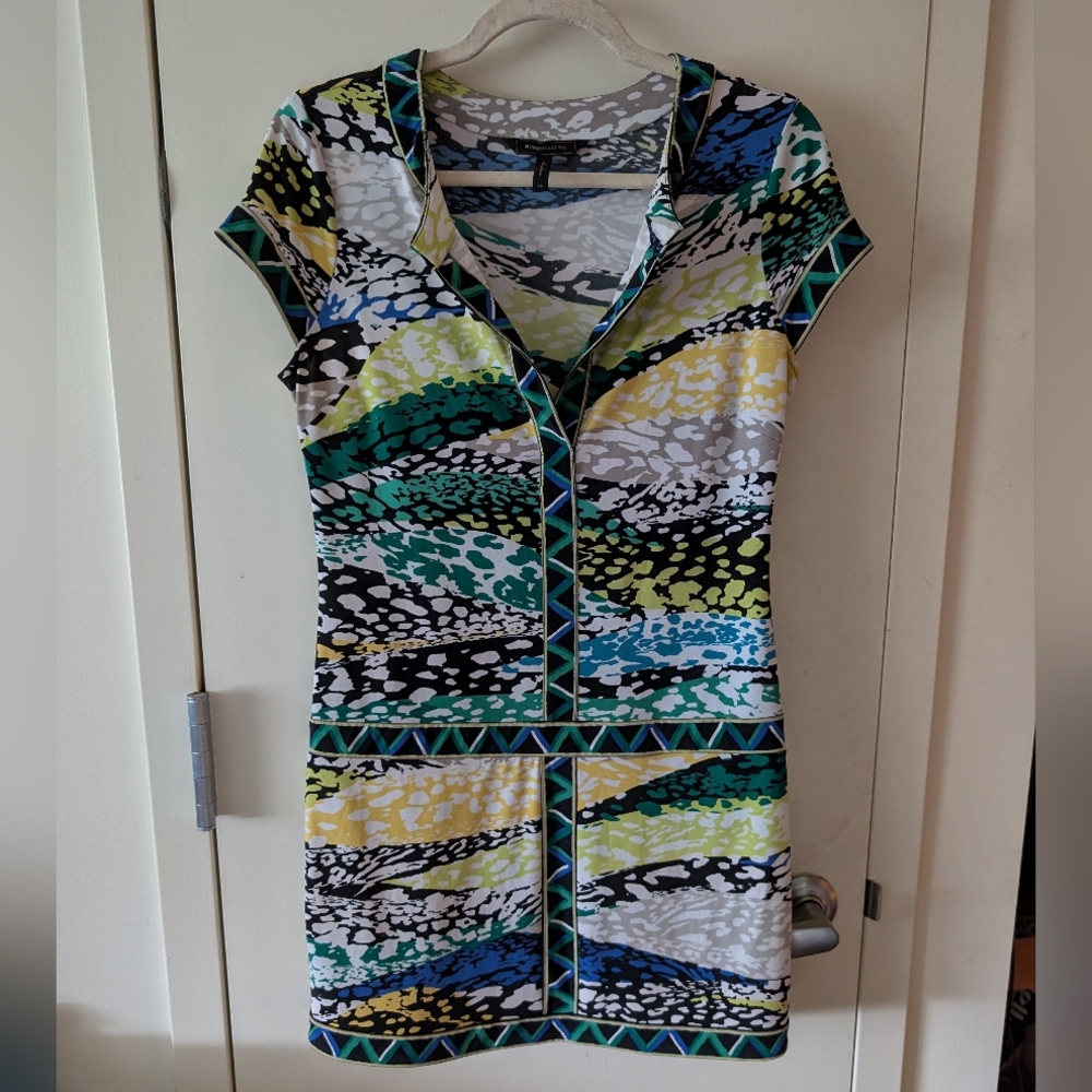 BCBGMAXAZRIA Mini Dress XS Animal Print Colorful Bohemian Summer Shift Stretchy